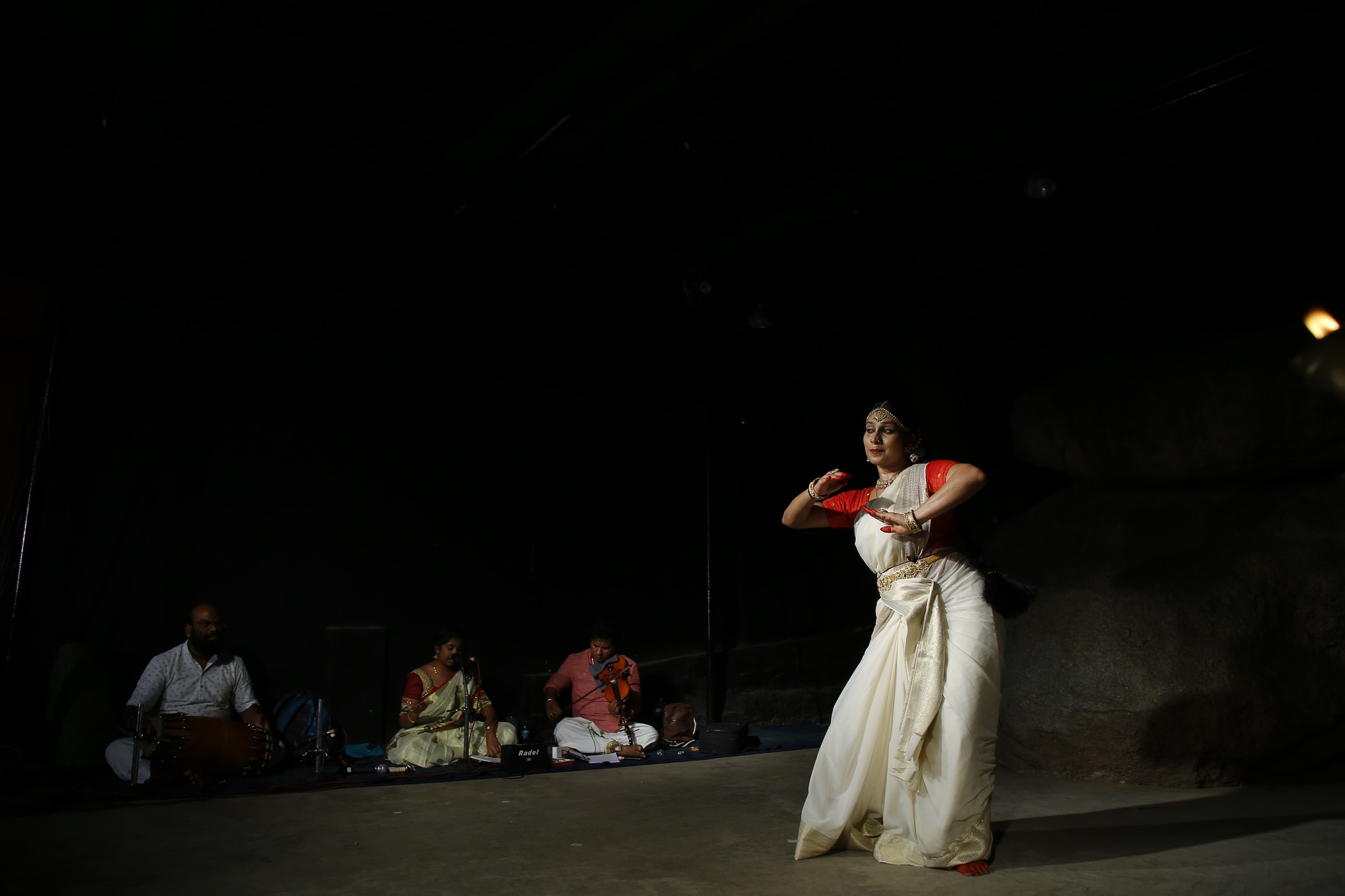 Rediscovering Mohiniyattam: Mythili Anoop’s Mughlai Vesham Project Unveils Timeless Treasures