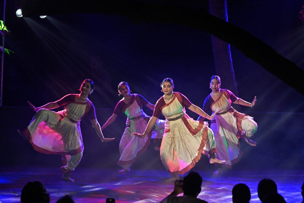 Fridaywall Digital Magazine 